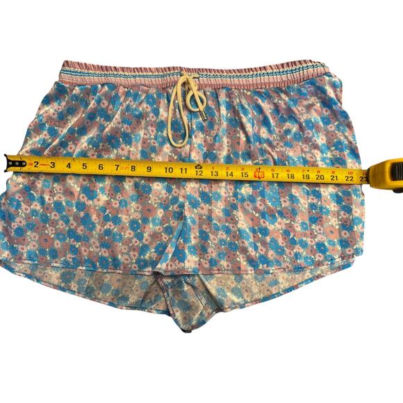 FREE PEOPLE INTIMATELY Pillow Talk Satin Pajama Shorts in Size XL - Picture 3 of 5